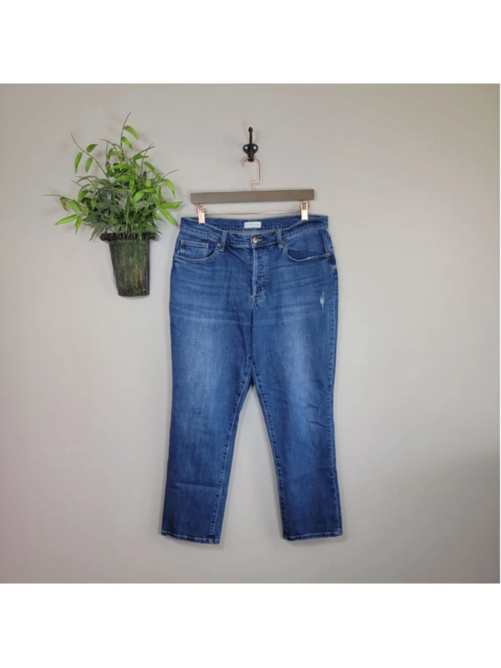 Oliver Logan 30 Ludlow Relaxed Ankle Jeans Dark Wash Distressed Slim Stretch
